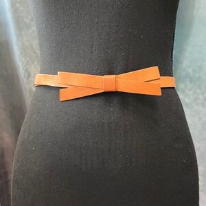 Kate Spade New York Tan Leather Bow Skinny Belt Made in Italy Small Cognac Brown